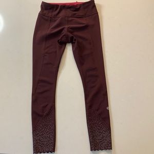 Size 4 cropped Lululemon leggings
